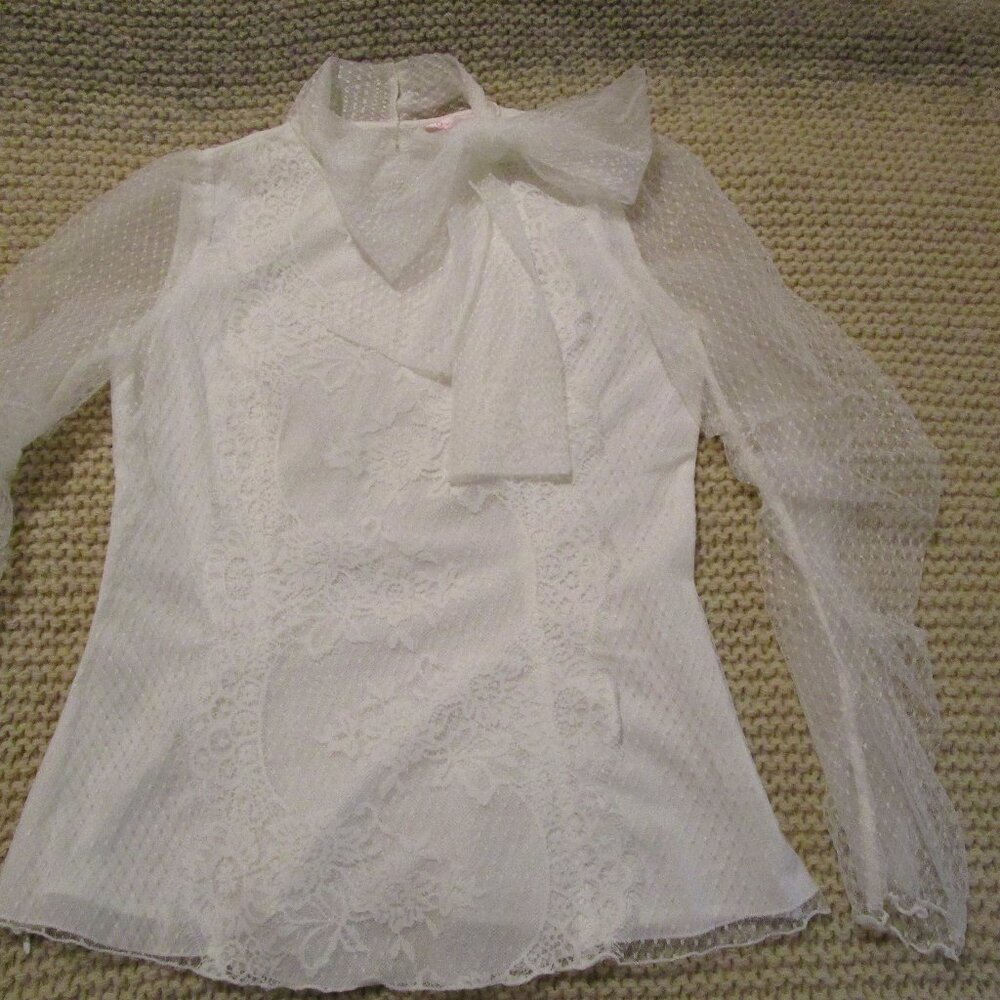 Ethereal Lace & Net White Blouse, Size Large